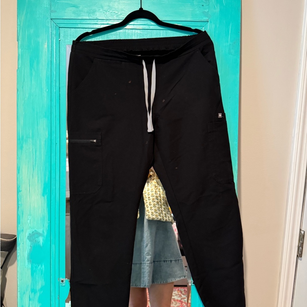 FIGS SCRUB Black Jogger Pants